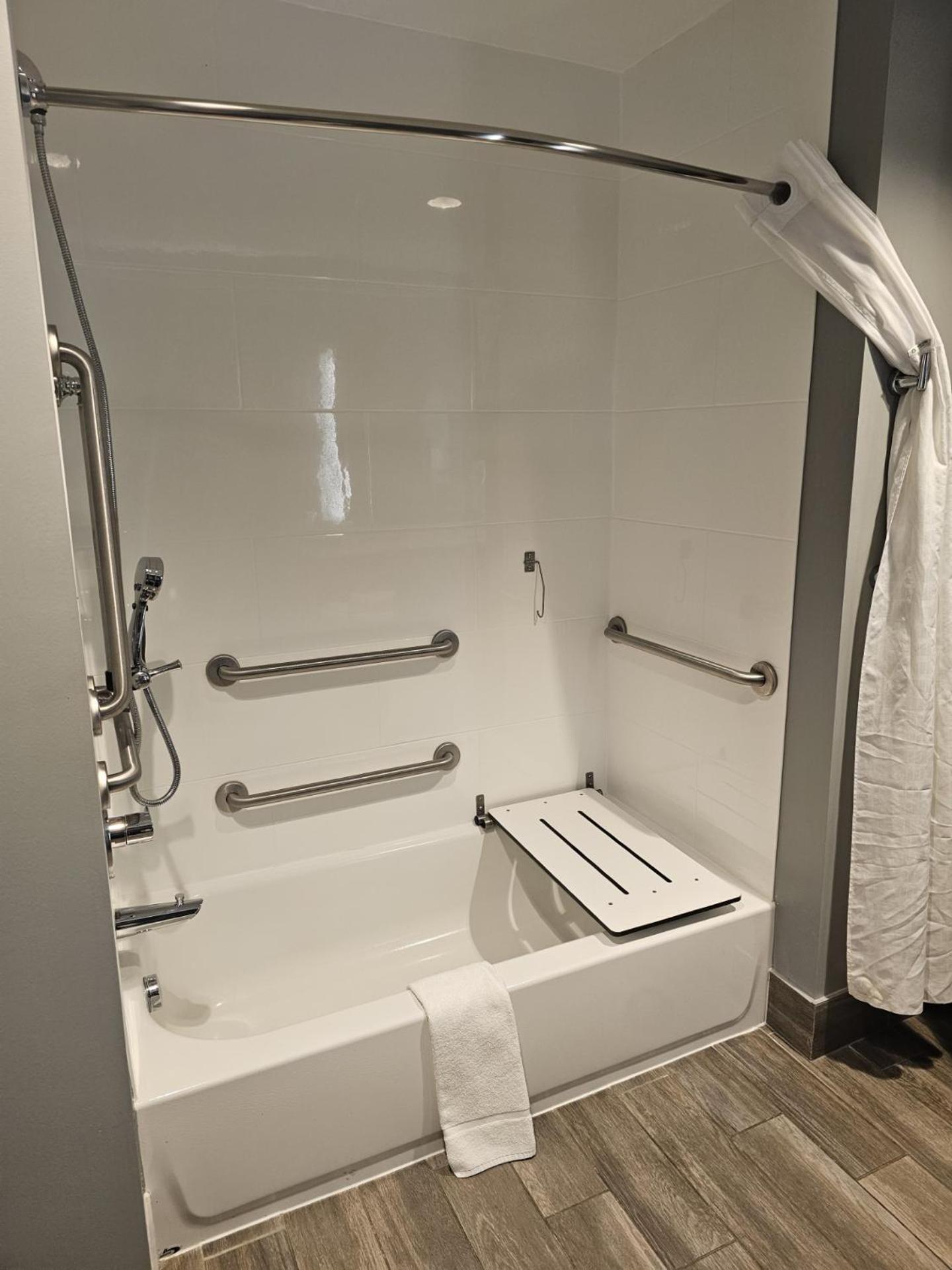 La Quinta Inn & Suites By Wyndham Bardstown Zewnętrze zdjęcie